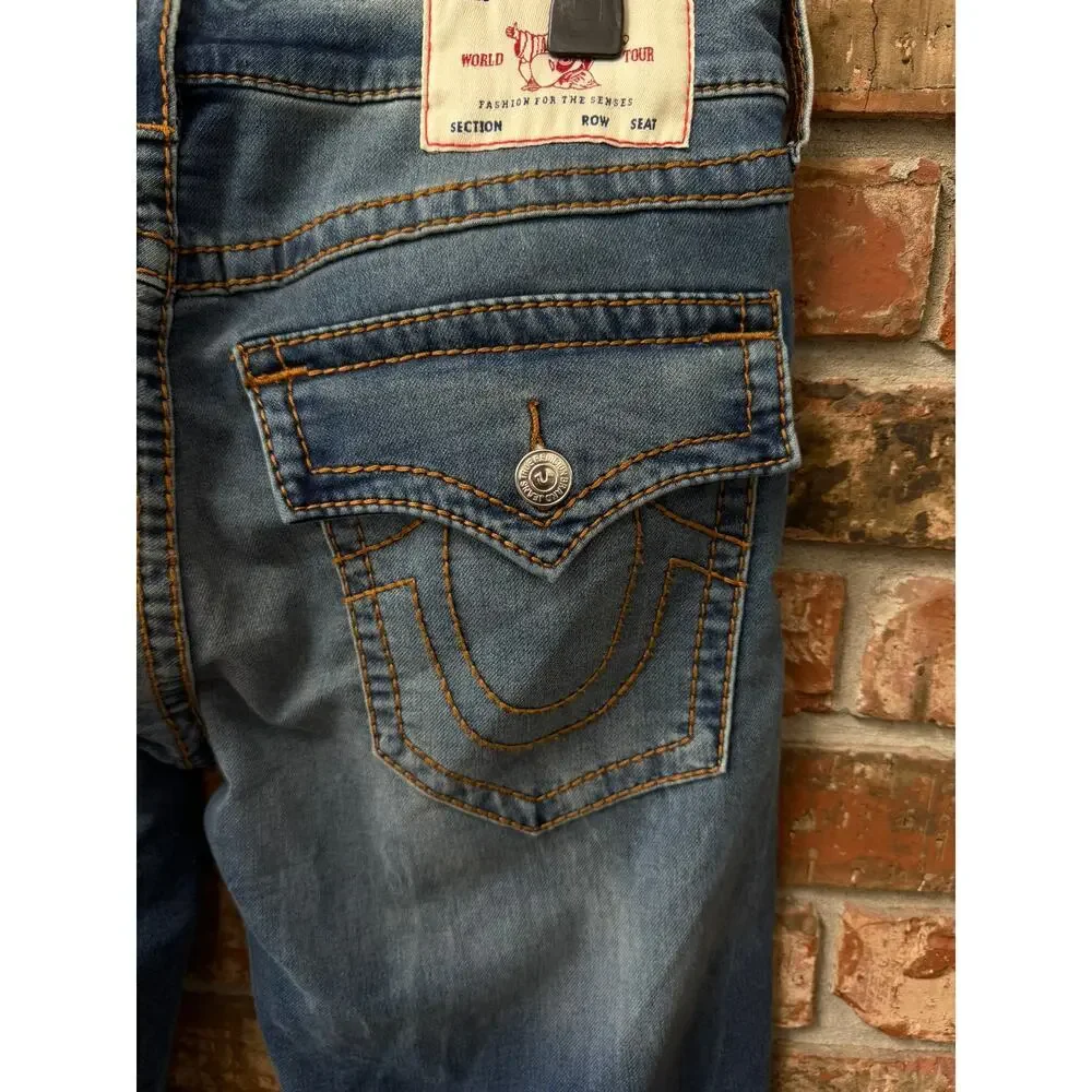 True Religion Ricky Big T Flap Pocket Jeans Size 33 NEW Desert Sand Clean